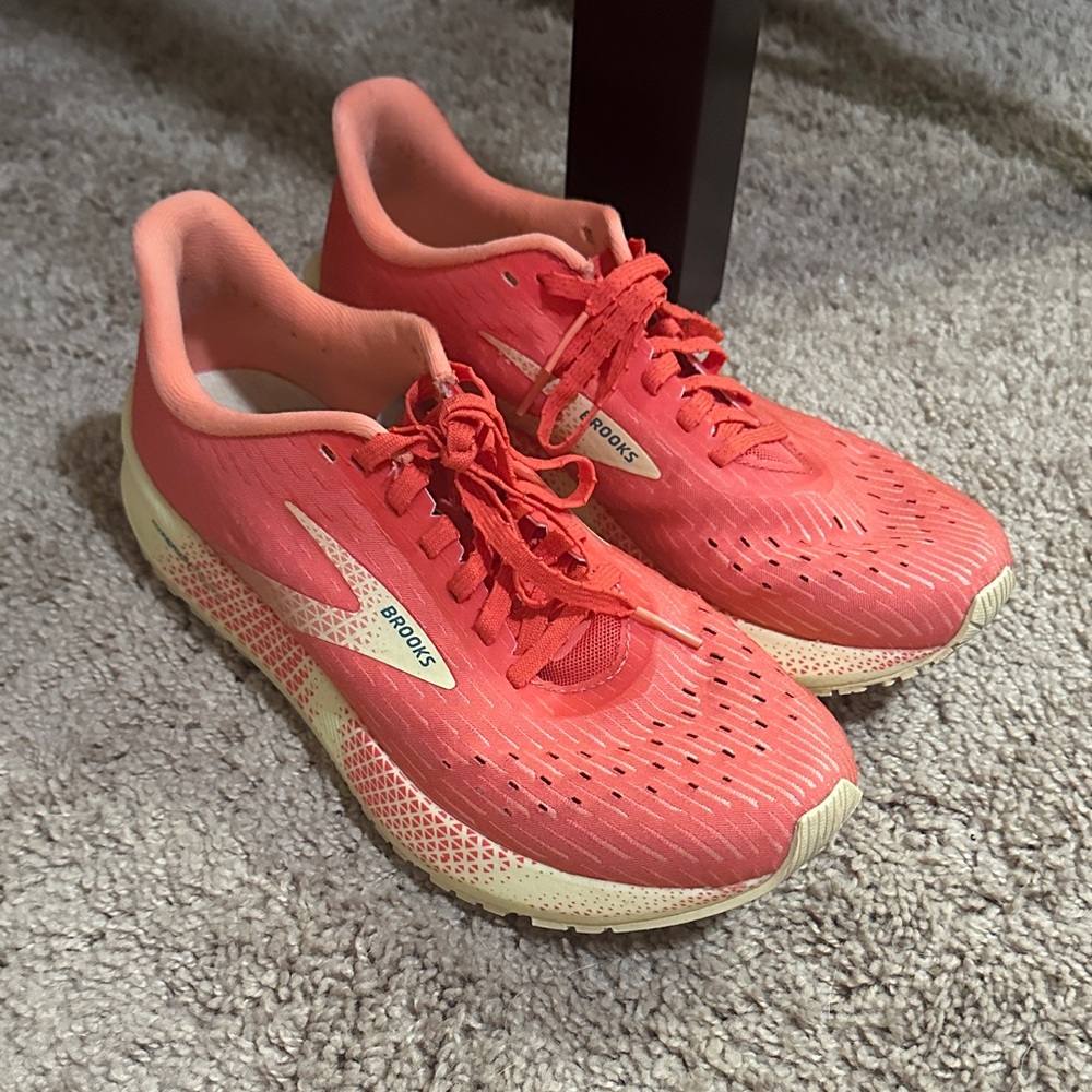 Brooks Women’s Coral Pink Lace-Up Running Sneakers